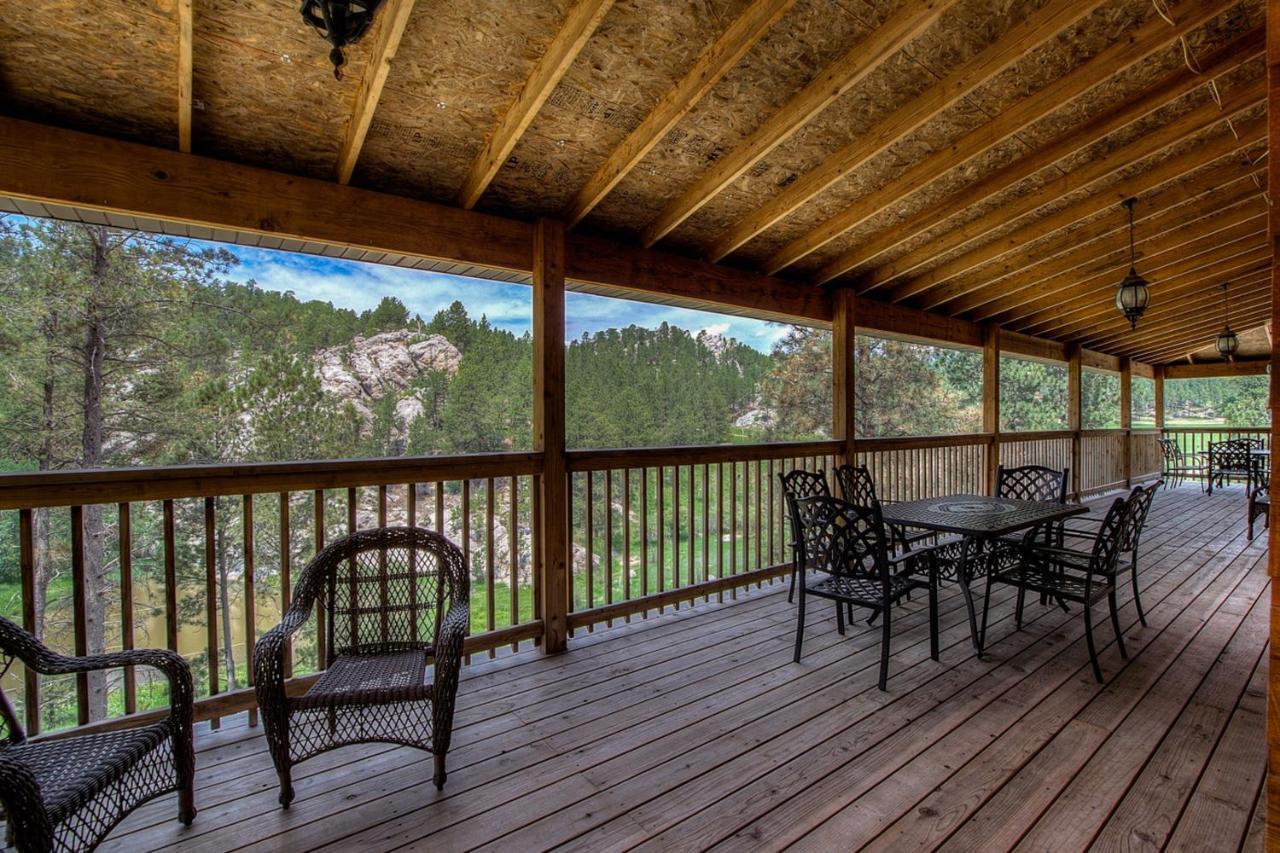 Eagle Pine Lodge 卡斯特 外观 照片
