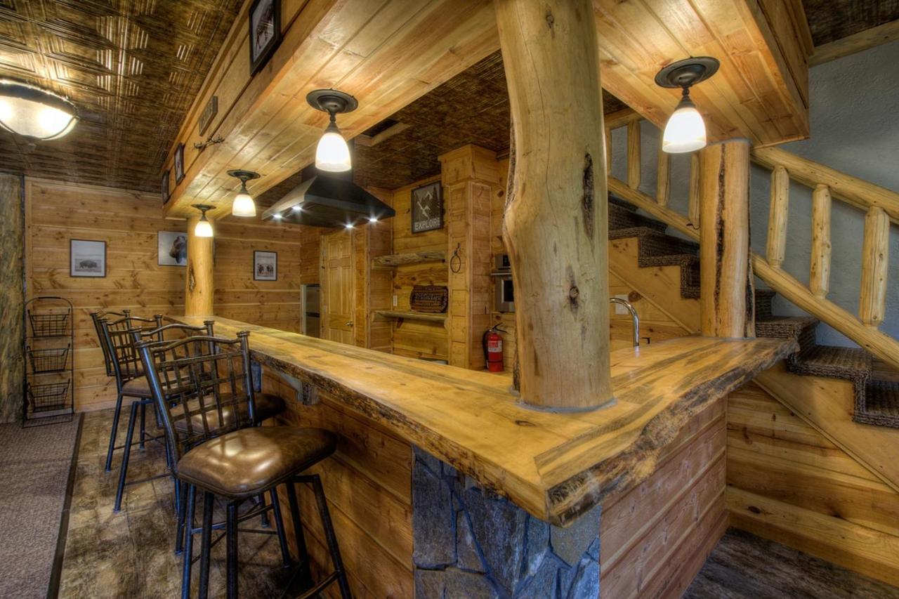 Eagle Pine Lodge 卡斯特 外观 照片